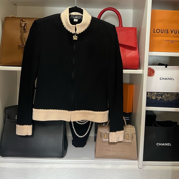 St. John collection jacket. Made in USA - Picture 2 of 7